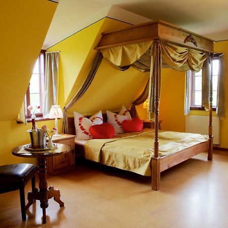 Rittergut Nickelsdorf Hotel Екстериор снимка